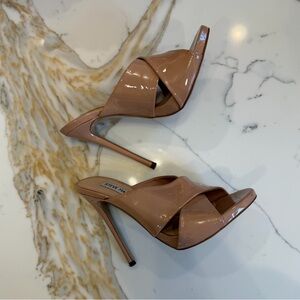 Steve Madden Nude Patent Mule Heels – Size 6.5